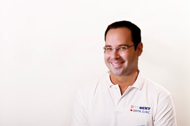 Dr. Gyula Tamás Szabó